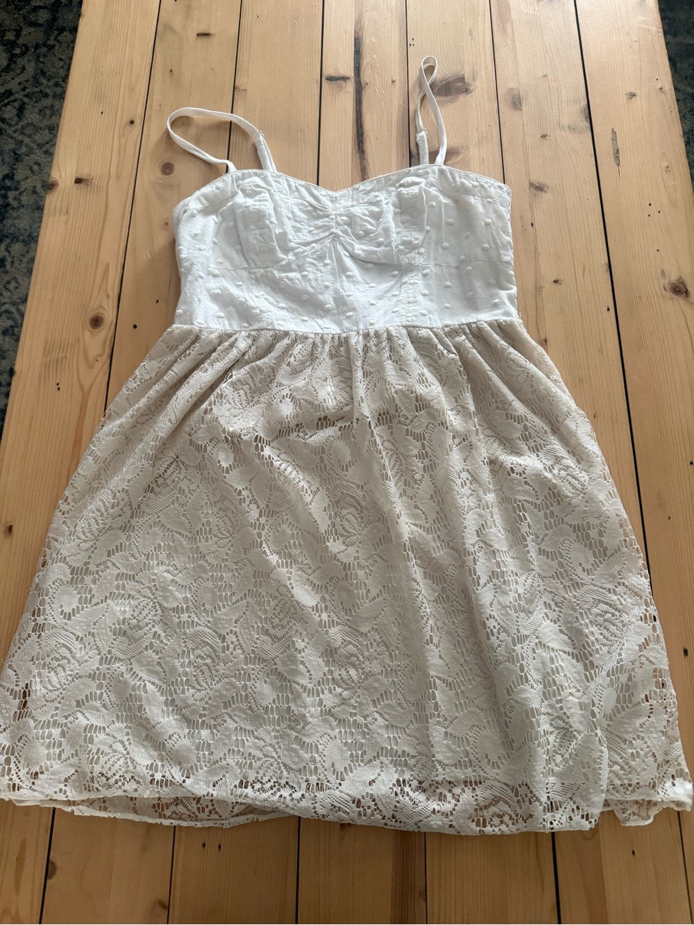 American Eagle Outfitters White and Cream Lace Spaghetti Strap Dress Size S